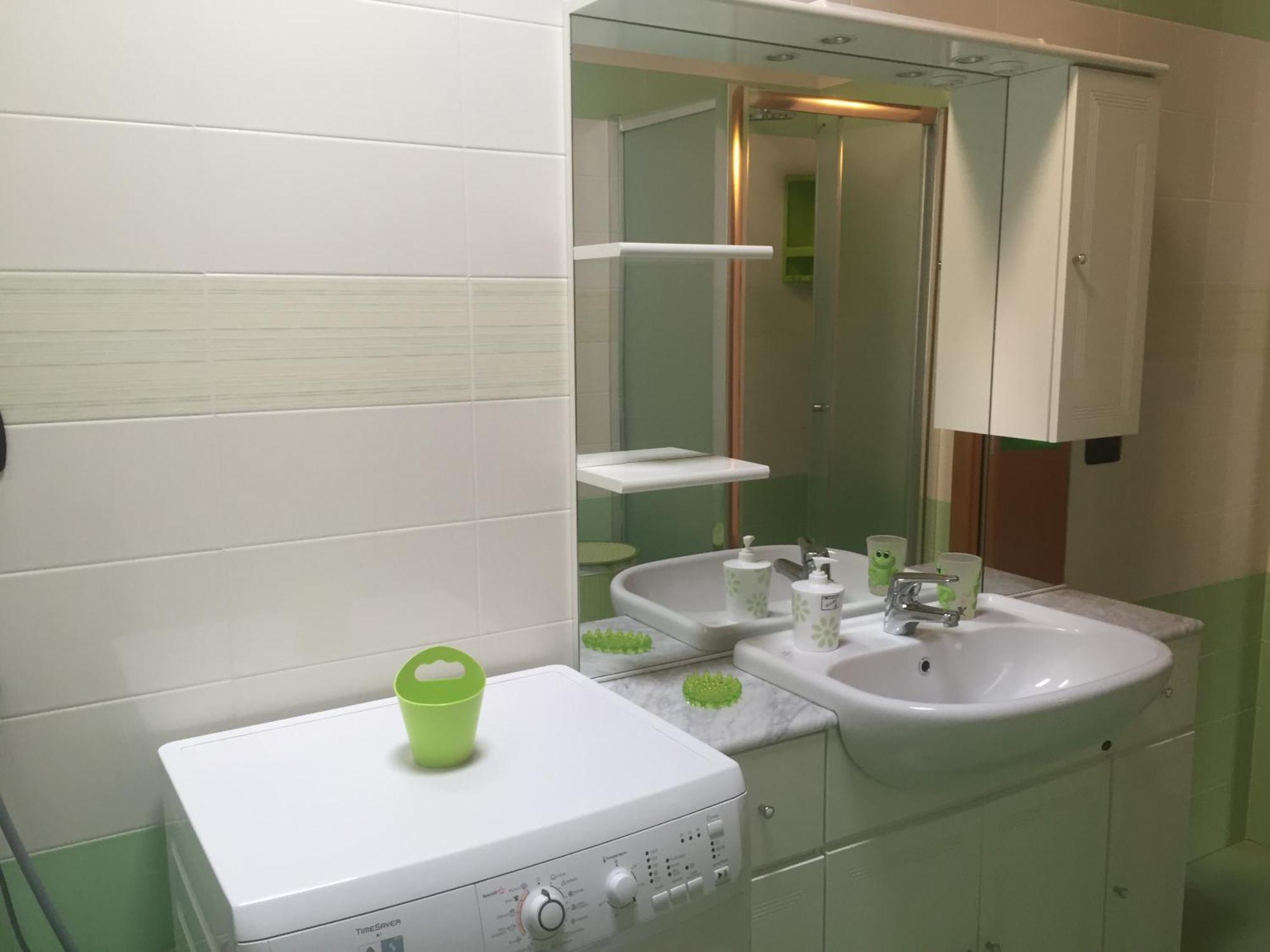 Jomary Apartment Bergamo Luaran gambar