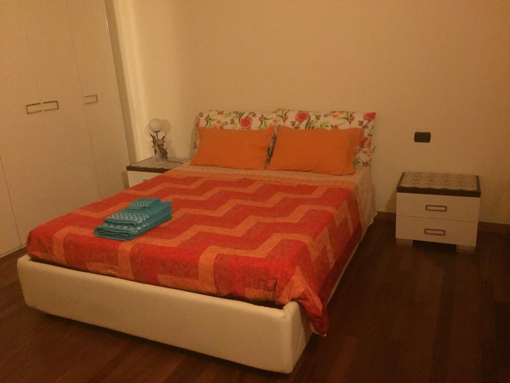Jomary Apartment Bergamo Luaran gambar